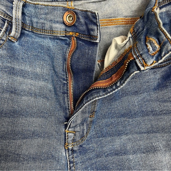 Zara Mens Distressed Blue Denim Jean Pants | Size: 32 - Picture 5 of 7